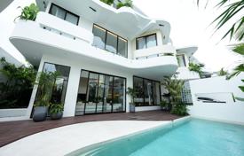 3 odalılar villa 553 m² Kuta'da, Endonezya. $1,000,000