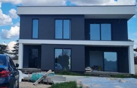 4 odalılar şehir içinde müstakil ev 180 m² Fažana'da, Hırvatistan. 690,000 €