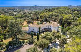 12 odalılar villa Le Rouret'da, Fransa. Price on request
