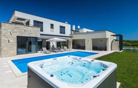 5 odalılar şehir içinde müstakil ev 264 m² Brtonigla'da, Hırvatistan. 1,100,000 €