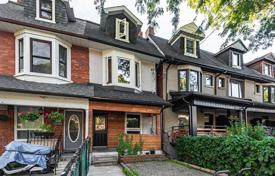 5 odalılar konak Old Toronto'da, Kanada. C$1,481,000