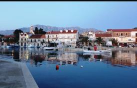 4 odalılar daire 81 m² Split-Dalmatia County'da, Hırvatistan. 190,000 €