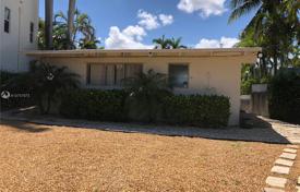Yazlık ev – Fort Lauderdale, Florida, Amerika Birleşik Devletleri. $1,000,000