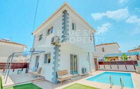 3 odalılar villa Frenaros'da, Kıbrıs. 289,000 €