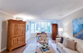 6 odalılar daire North York'da, Kanada. C$925,000