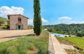 19 odalılar villa Pian di Scò'da, İtalya. 2,600,000 €