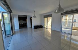 2 odalılar çatı dairesi 137 m² Agios Athanasios (Cyprus)'da, Kıbrıs. 395,000 €