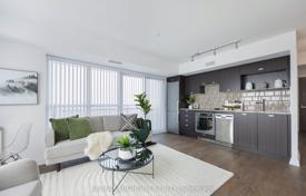 6 odalılar daire Scarborough'da, Kanada. C$885,000