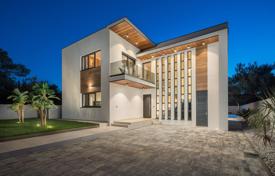 5 odalılar şehir içinde müstakil ev 250 m² Umag'da, Hırvatistan. 1,887,000 €