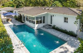 4 odalılar şehir içinde müstakil ev 261 m² Coral Gables'da, Amerika Birleşik Devletleri. $2,795,000