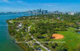 Şehir içinde müstakil ev – North Bayshore Drive, Miami, Florida,  Amerika Birleşik Devletleri. $5,900,000
