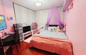 6 odalılar daire Etobicoke'de, Kanada. C$829,000