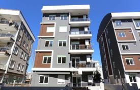 3 odalılar yeni binada daireler 60 m² Muratpaşa'da, Türkiye. $120,000