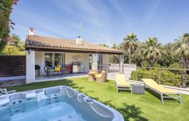 6 odalılar villa Cagnes-sur-Mer'da, Fransa. 1,470,000 €