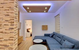 2 odalılar daire 70 m² Bečići'de, Karadağ. 300,000 €