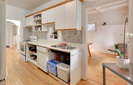 9 odalılar konak Old Toronto'da, Kanada. C$1,940,000