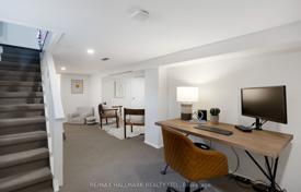 12 odalılar konak Old Toronto'da, Kanada. C$2,135,000