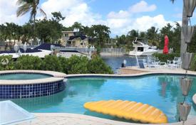 Villa – North Miami, Florida, Amerika Birleşik Devletleri. $1,050,000