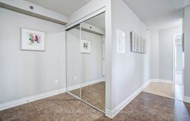 5 odalılar daire North York'da, Kanada. C$1,108,000
