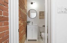 9 odalılar konak Old Toronto'da, Kanada. C$1,438,000