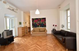 3 odalılar daire 33 m² Kotor (city)'da, Karadağ. 170,000 €