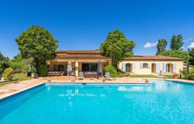 8 odalılar yazlık ev Aix-en-Provence'de, Fransa. 1,490,000 €
