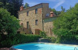 9 odalılar villa 390 m² Castelnuovo di Val di Cecina'da, İtalya. 750,000 €