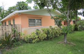 Şehir içinde müstakil ev – Plantation, Broward, Florida,  Amerika Birleşik Devletleri. $450,000