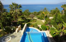 Villa – Latchi, Poli Crysochous, Baf,  Kıbrıs. Price on request