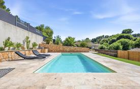 4 odalılar villa Valbonne'de, Fransa. 1,470,000 €