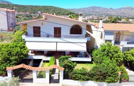 6 odalılar şehir içinde müstakil ev 254 m² Korinthia'da, Yunanistan. 265,000 €