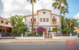 4 odalılar villa 350 m² Famagusta'da, Kıbrıs. 636,000 €