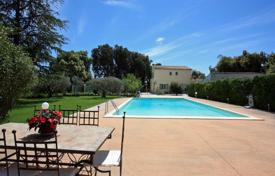 Villa – Carpentras, Provence - Alpes - Cote d'Azur, Fransa. 2,800 € haftalık