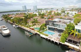 Villa – North Miami Beach, Florida, Amerika Birleşik Devletleri. $4,649,000
