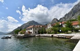 Konak – Orahovac, Kotor, Karadağ. 320,000 €