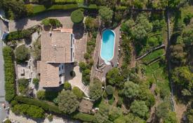 Yazlık ev – Agay, Saint-Raphael, Cote d'Azur (Fransız Rivierası),  Fransa. 1,050,000 €