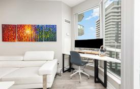5 odalılar daire North York'da, Kanada. C$1,050,000
