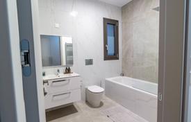 2 odalılar çatı dairesi 108 m² Mouttagiaka'da, Kıbrıs. 750,000 €