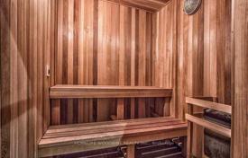5 odalılar daire North York'da, Kanada. C$778,000
