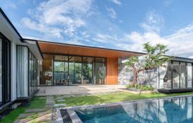 4 odalılar villa 450 m² Mueang Phuket'da, Tayland. $1,357,000