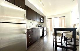 1 odalılar daire Lake Shore Boulevard West'da, Kanada. C$868,000