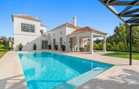 10 odalılar villa 476 m² Nueva Andalucia'da, İspanya. 4,595,000 €