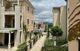 1 odalılar daire 45 m² Radovići'de, Karadağ. 305,000 €