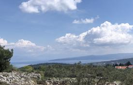 Arsa Split-Dalmatia County'da, Hırvatistan. 198,000 €