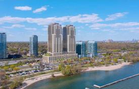 2 odalılar daire Lake Shore Boulevard West'da, Kanada. C$950,000