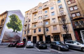 4 odalılar daire 88 m² District VII (Erzsébetváros)'da, Macaristan. Price on request