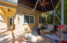 Şehir içinde müstakil ev – Coral Springs, Florida, Amerika Birleşik Devletleri. $750,000