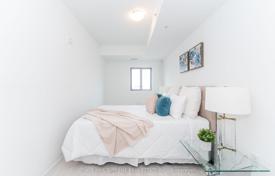 3 odalılar daire Etobicoke'de, Kanada. C$719,000