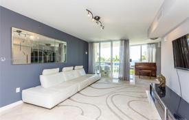 3 odalılar daire 177 m² Collins Avenue'de, Amerika Birleşik Devletleri. 844,000 €