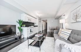 2 odalılar daire Dan Leckie Way'da, Kanada. C$758,000